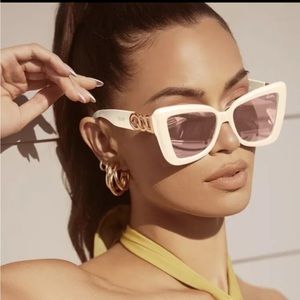 Quay Chain Reaction Sunglasses in Pearl
